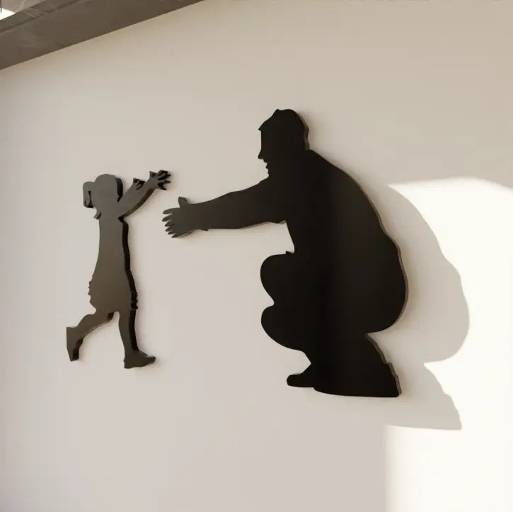 Elegant Father and Daughter metal wall art – Buy now